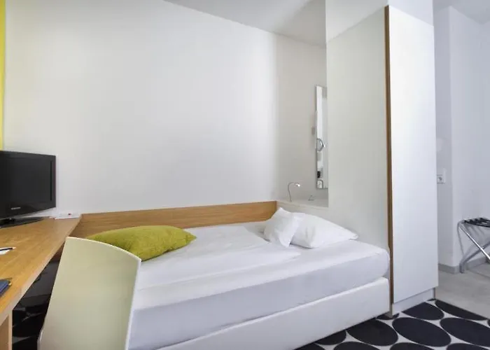 酒店 Tryp By Wyndham Frankfurt 3*