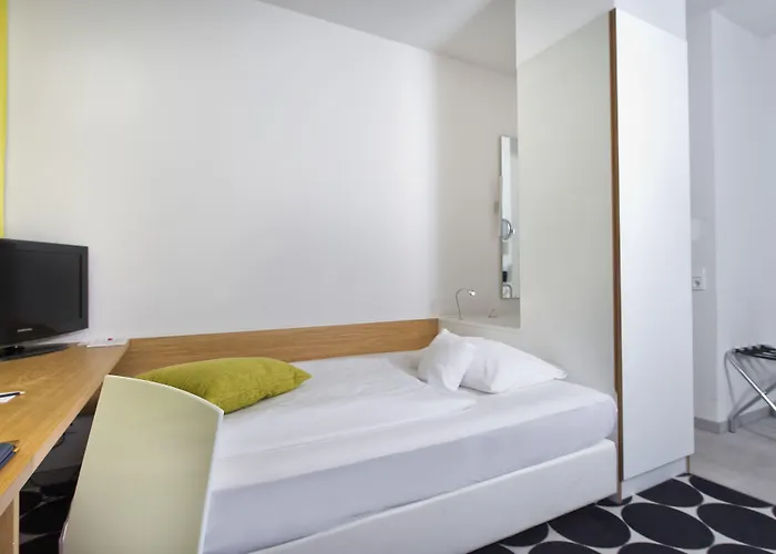 Tryp By Wyndham Frankfurt 酒店 3*